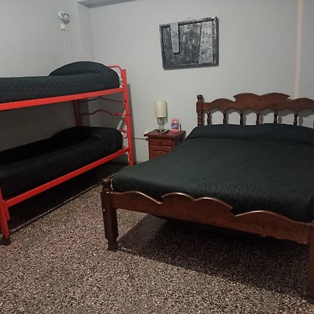 Hostal La Pachamama Сальта Екстер'єр фото
