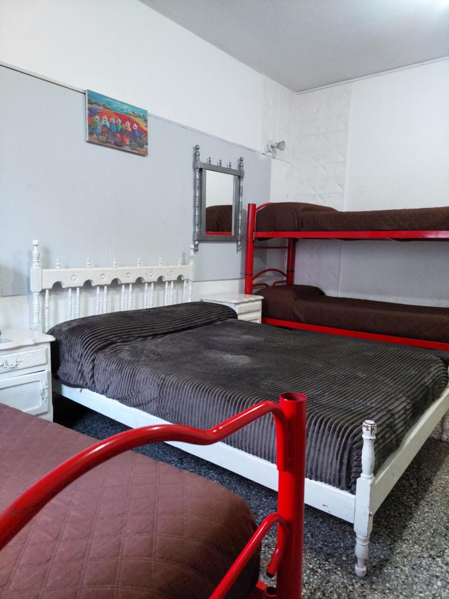 Hostal La Pachamama Сальта Екстер'єр фото