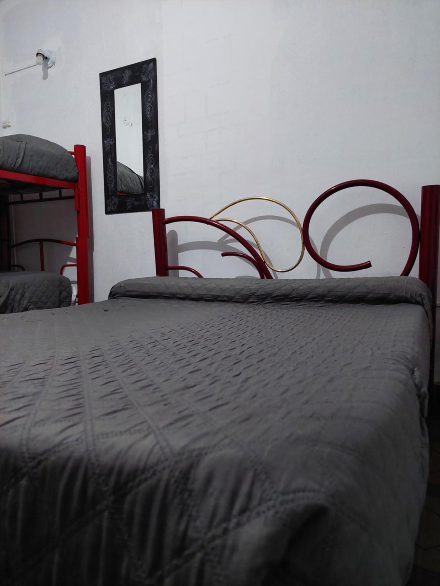 Hostal La Pachamama Сальта Екстер'єр фото