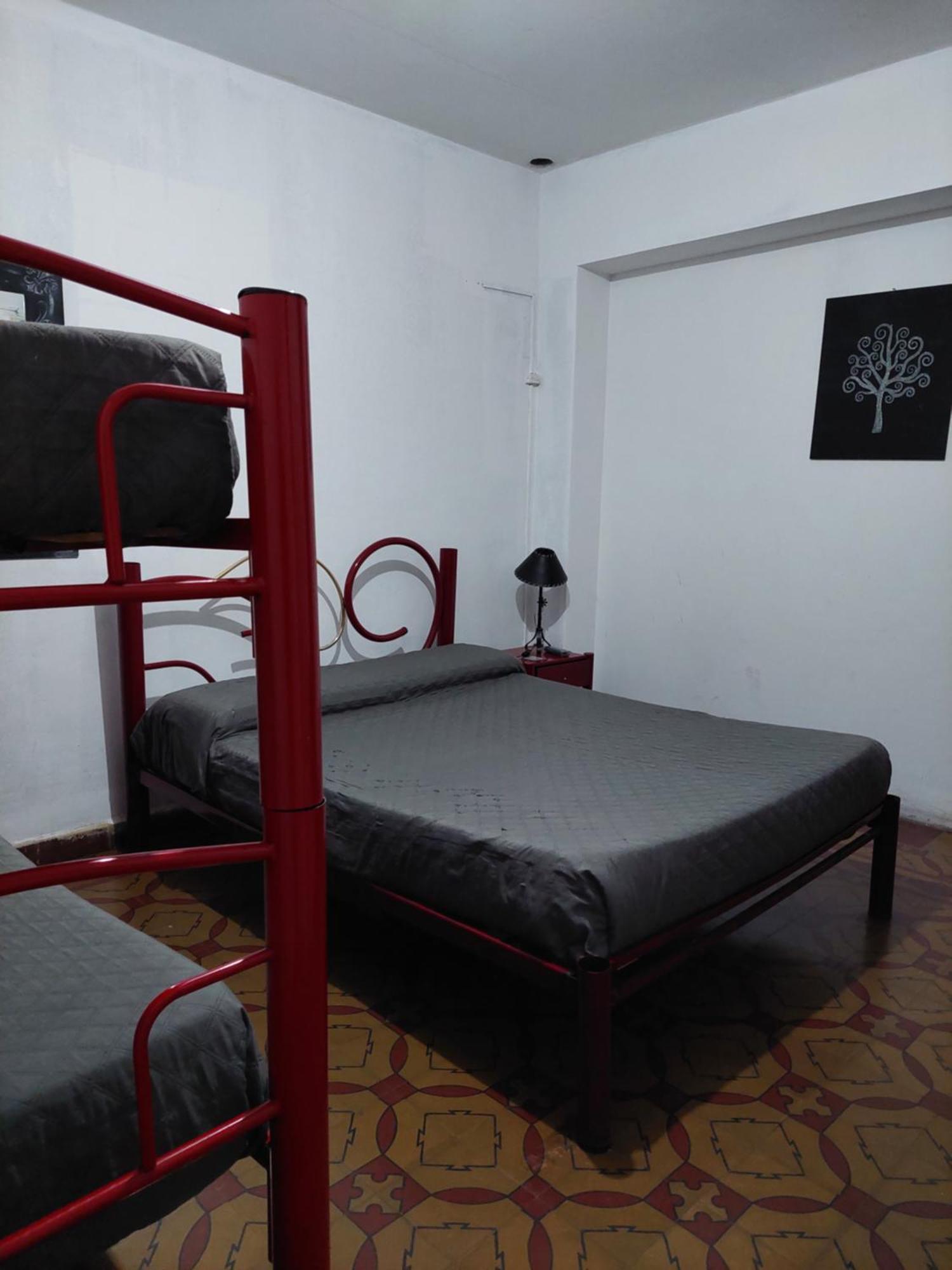 Hostal La Pachamama Сальта Екстер'єр фото