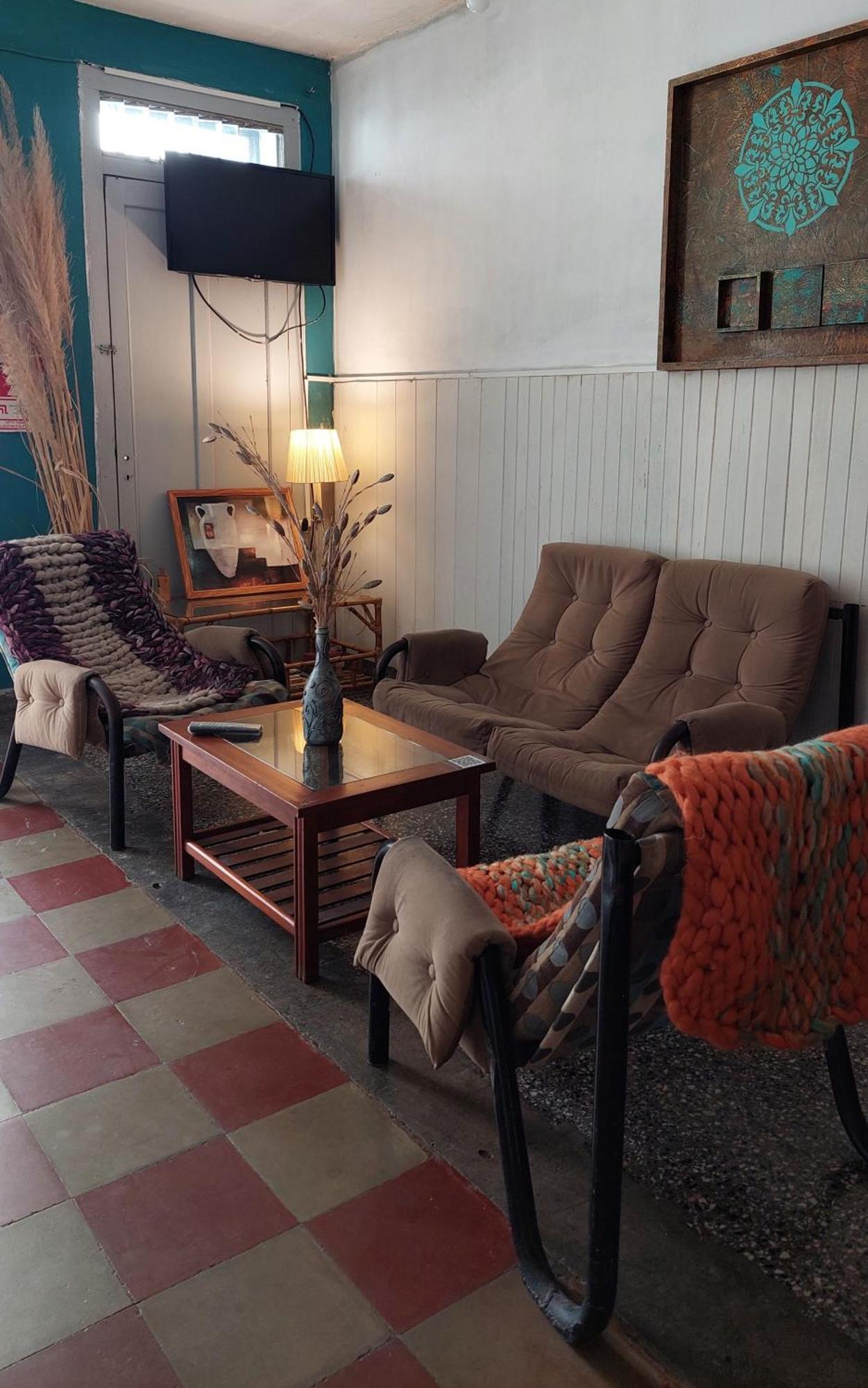 Hostal La Pachamama Сальта Екстер'єр фото