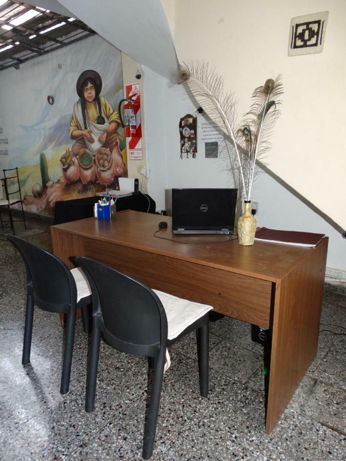 Hostal La Pachamama Сальта Екстер'єр фото
